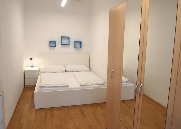 Gal Apartmán *